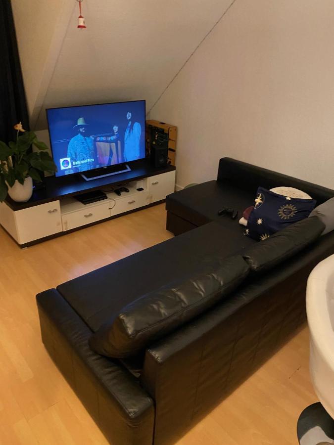 Nice Private Room In Shared Apartment - 2Er Wg Wiesbaden Zewnętrze zdjęcie